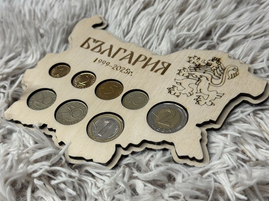 Монетник с карта на България