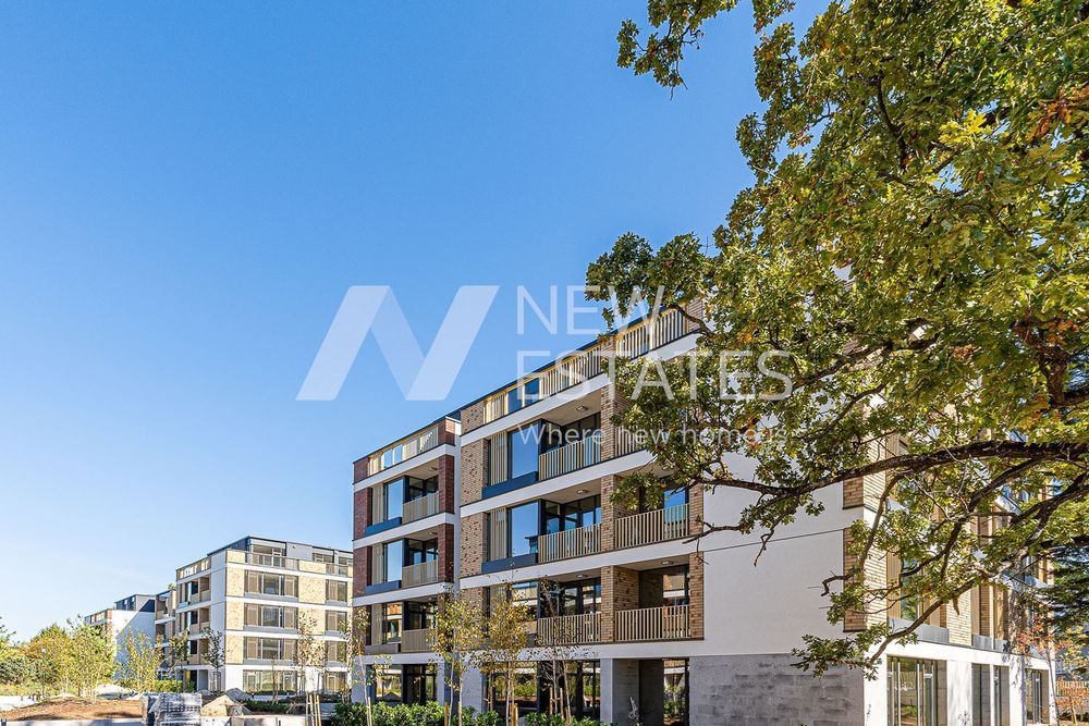 Продава се Двустаен апартамент в София, Бояна - 85 кв.м за 2005 €/кв.м - Снимка #5