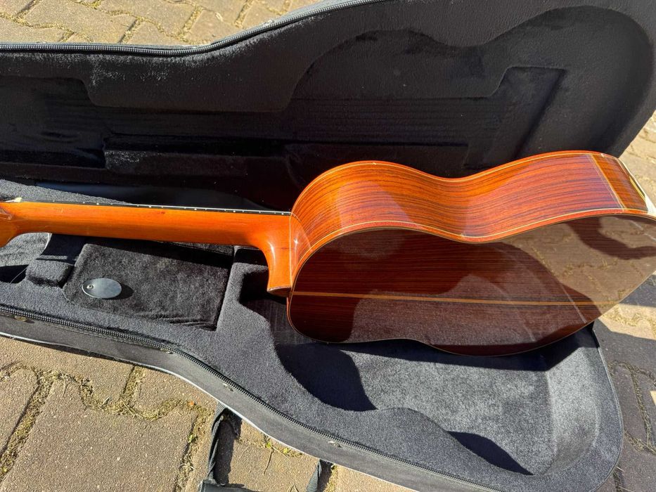 Chitara clasica REGUN Hora - handpicked PLUS Hard-soft case si stativ