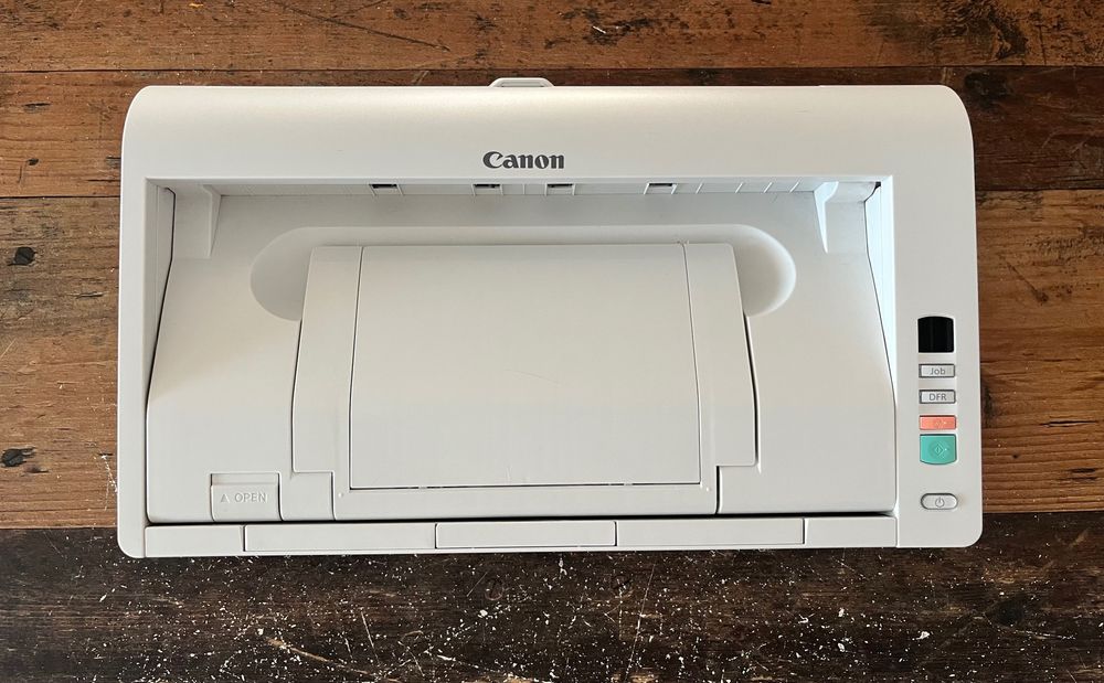 Scanner profesional Canon DR-M1060 – Ca nou, complet, A3 Duplex, scanare documente împăturate