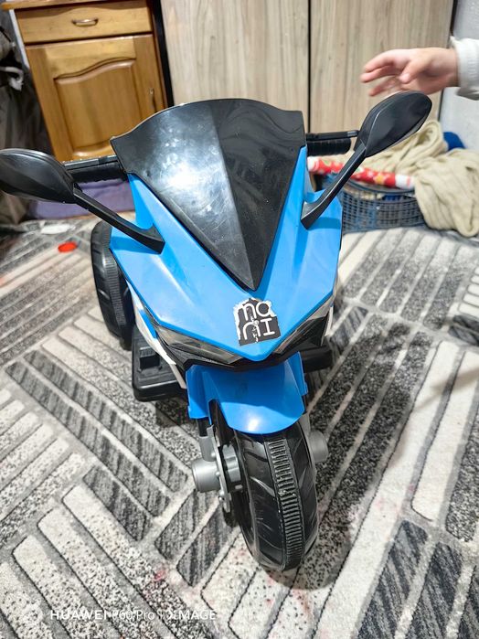 Акумулаторен мотор