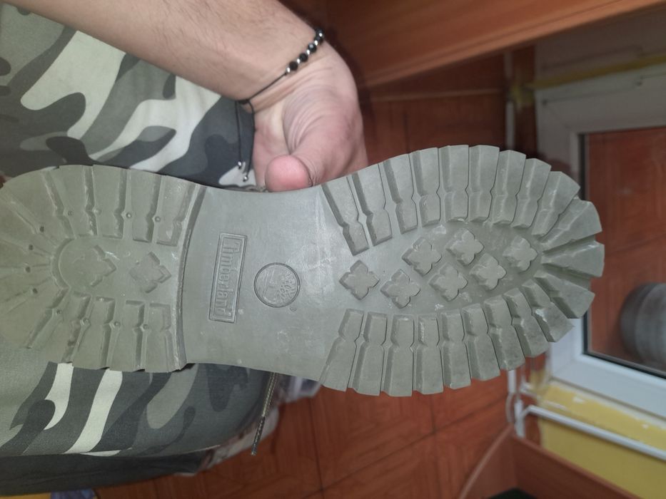 Vând bocanci  Timberland nr 40