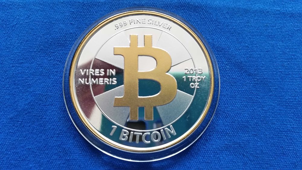 Casascius Silver&Gold,argint cu aur,contin cate 1 Bitcoin , 400 minted  Bucuresti Sectorul 1 • OLX.ro