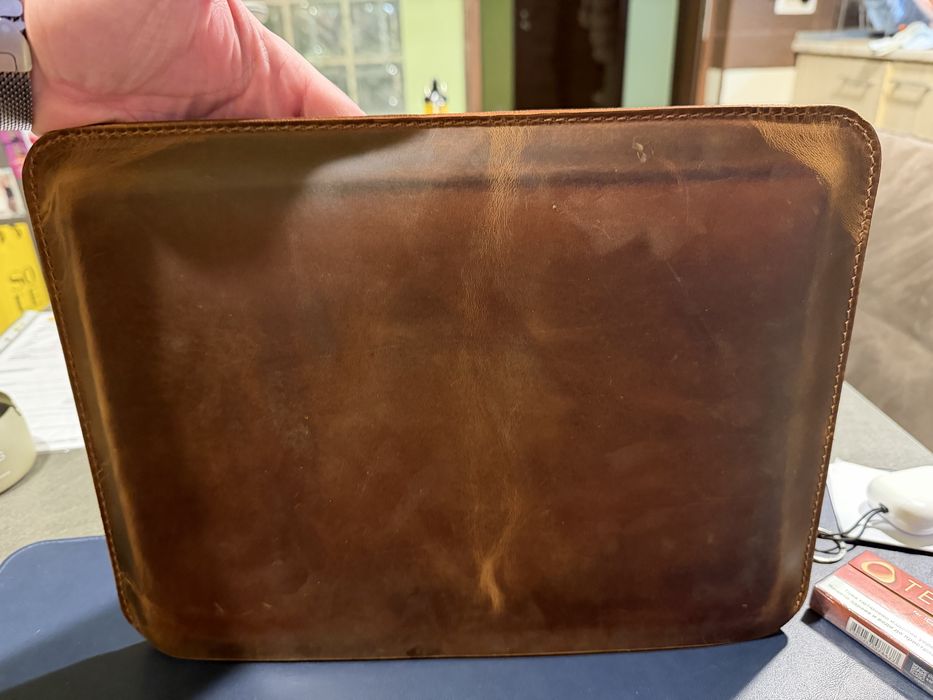 Husa de protectie laptop Macbook 14” - 15” din piele 100%