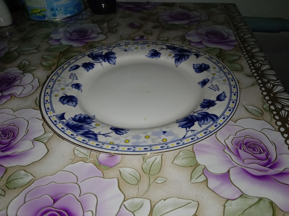 Продам тарелки (не использовались)