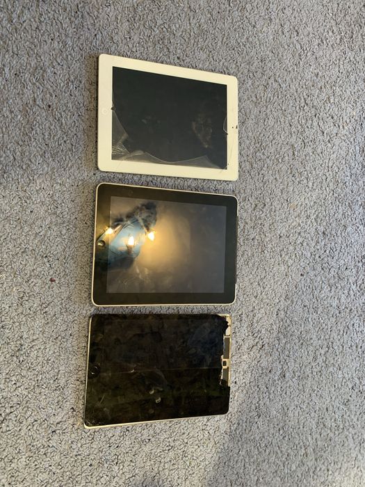 Продам айпады старые и не старые