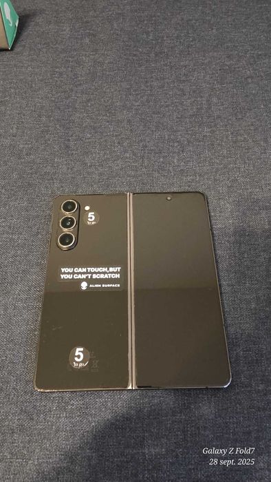 Vand Samsung Galaxy Fold 5 512 gb