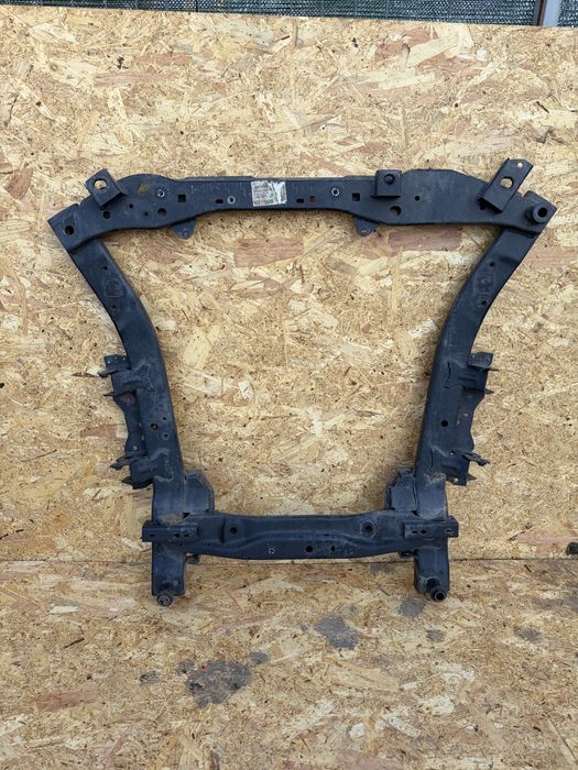 Cadru motor / jug motor Dacia Duster 2 2017-2024