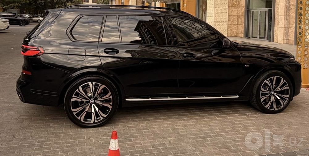 BMW X7 xDrive 40i 2023