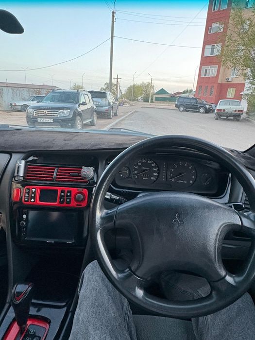 Митсубитси диамант 2,5