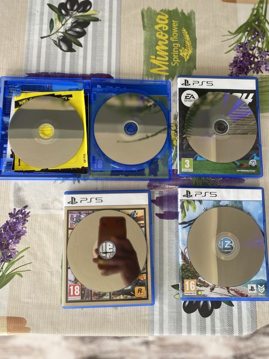 Продавам игри за playstation 5