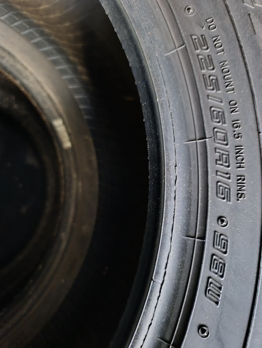 Anvelope de vara 225 60 16 Falken