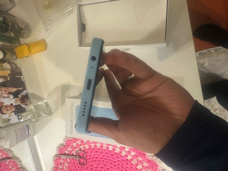 Срочно продается телефон Хонор Х5
