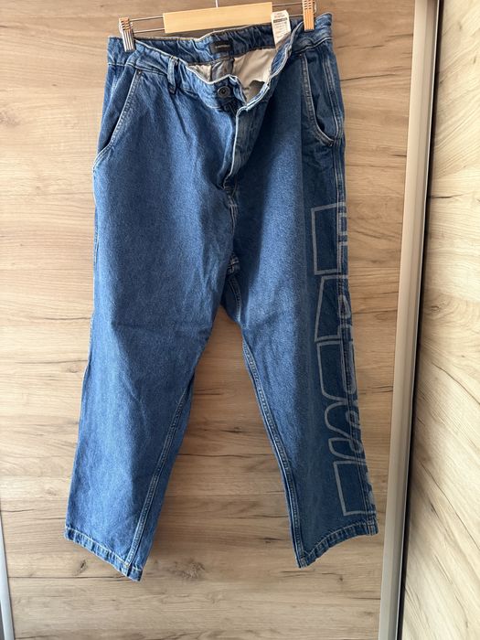 Продавам дънки ZARA, BERSHKA, PAUSE, pull and bear