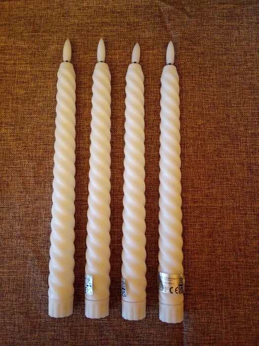 Set 4 lumânări pe baterii, NOI