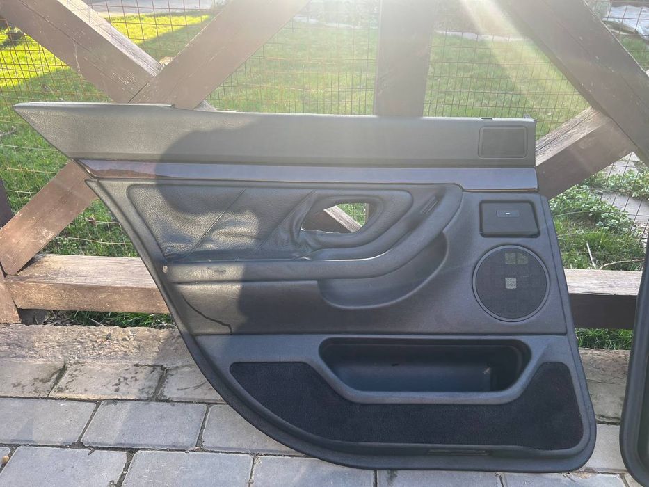 Дверные карты, обшивки для БМВ Е38