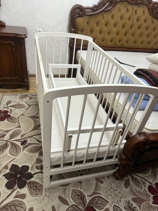 Кроватка детская продаю срочно