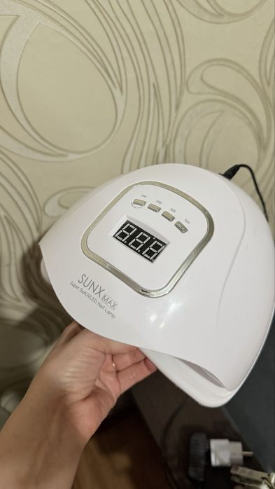 Продам лампу для маникюра