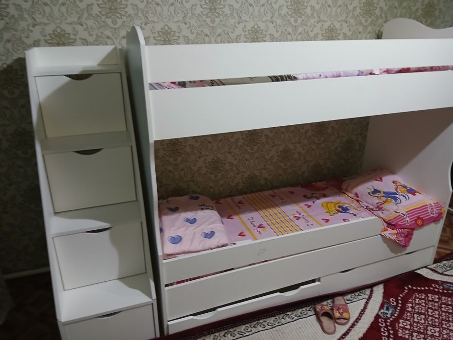 Продам кровать детскую