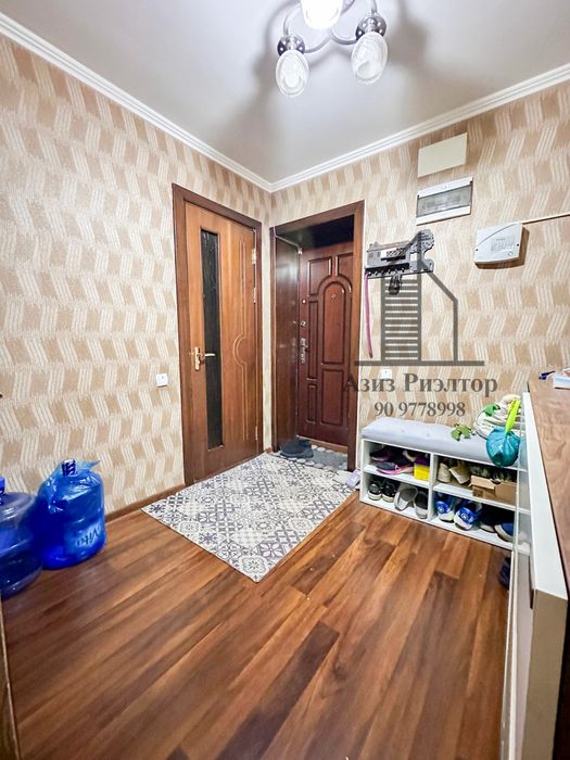 3/2/4 Ялангач школа 190 кирпич 2х6 балкон