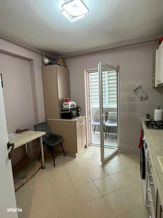 2 Camere Decomandat 55 mp| Etaj Intermediar | Parcare Inclusa | Zona C — fotografia 3