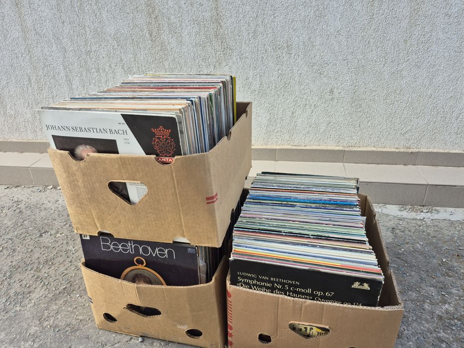 Vând 150lp Discuri Vinil colectie muzica clasica mixta Artiști celebrii