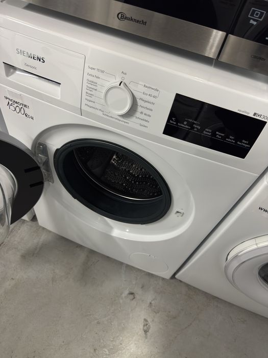 Promotie!! Mașină de spălat rufe Siemens WM14NK03