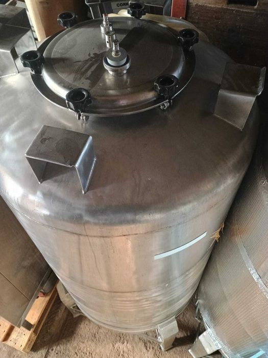 Rezervoare inox de stocare