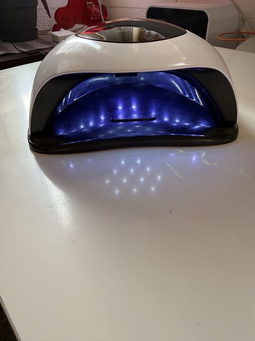 UV LED лампа за маникюр и педикюр, 120 W