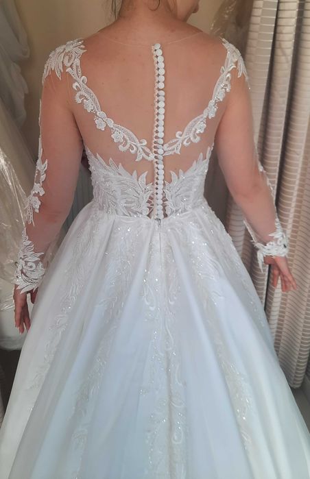 Rochie de mireasa stare perfecta + cerc gratuit