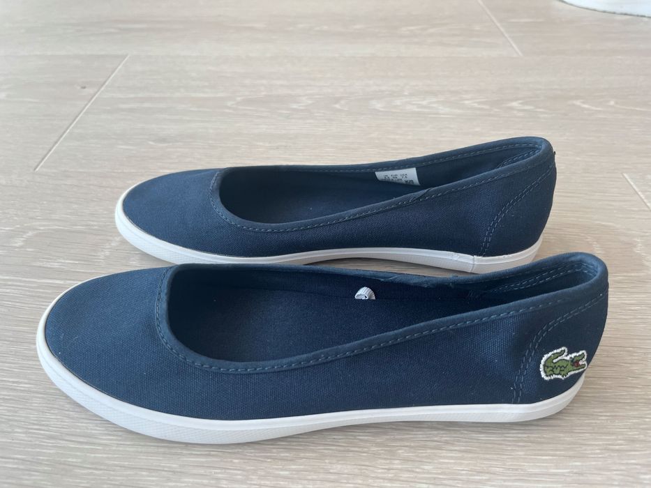 Дамски балетки, размер 37.5. Lacoste. Син и бял