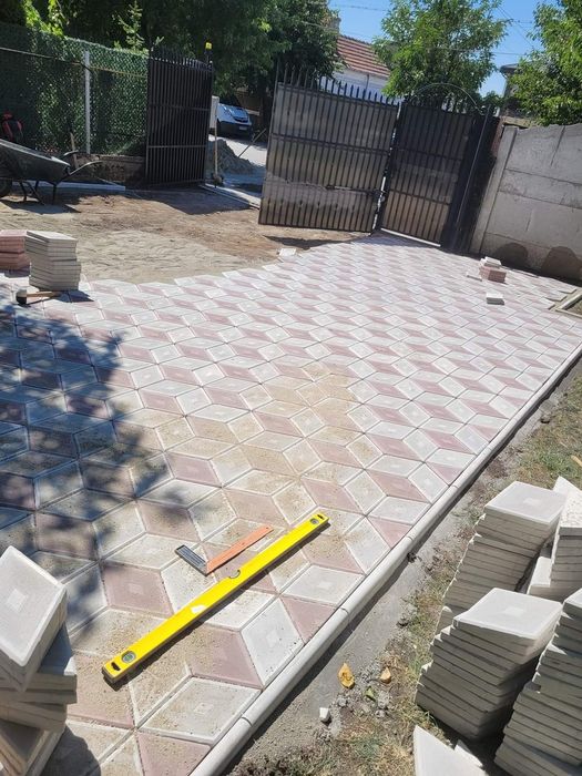 Fabricam pavaje zone rezidențiale model Solzi pavele Montaj borduri