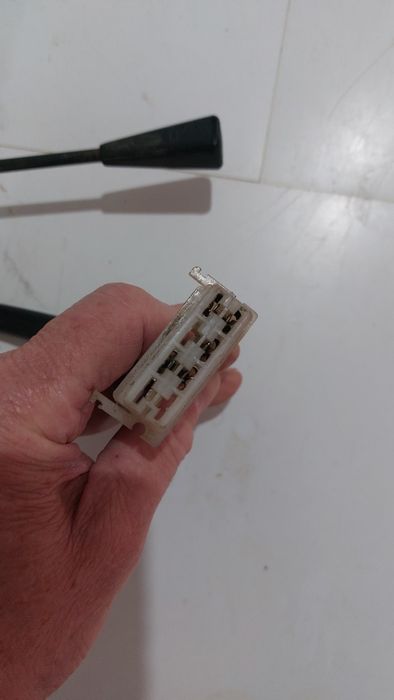 bloc lumini cutie siguranțe mânere deschidere geam dacia 1300