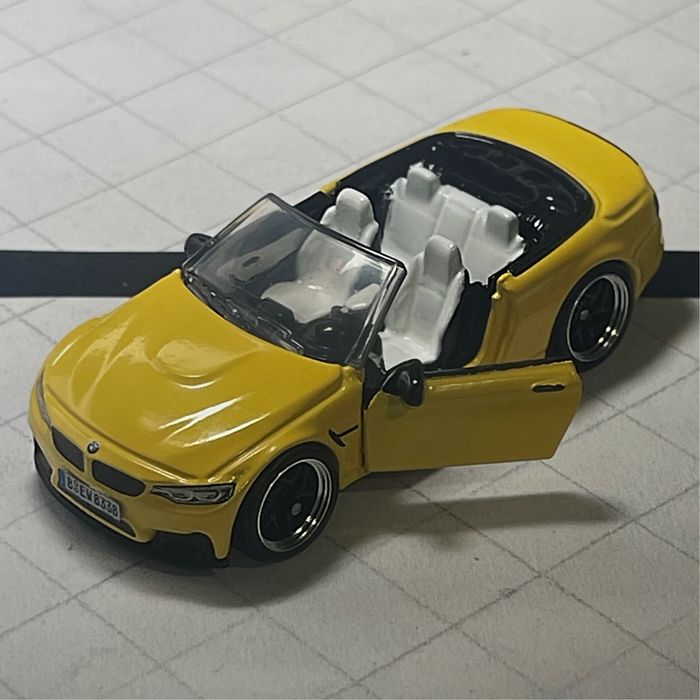 BMW M4 F83 Matchbox Moving parts