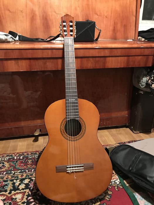 Продается електрическая Yamaha CX40