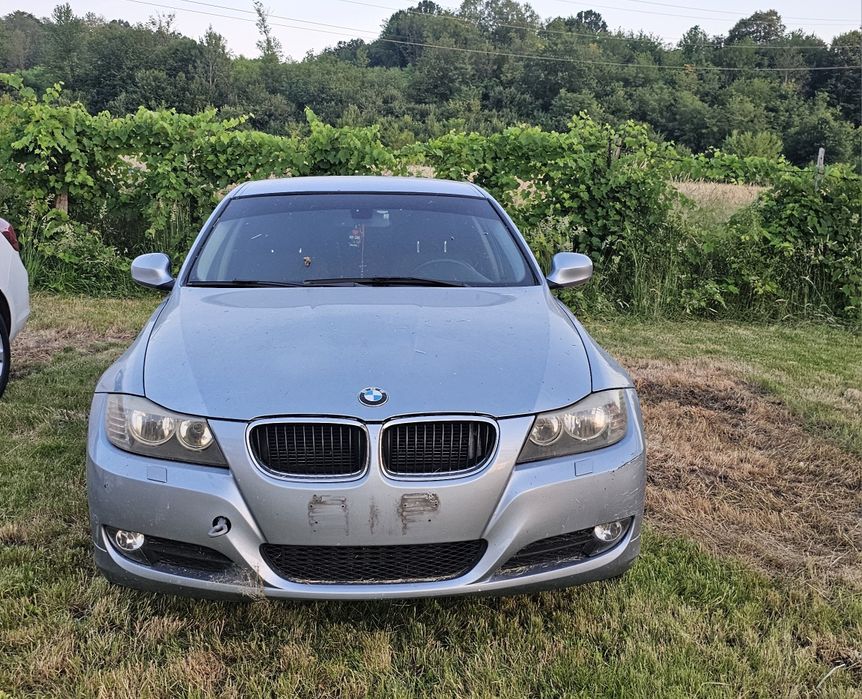 BMW 3 Series 2010