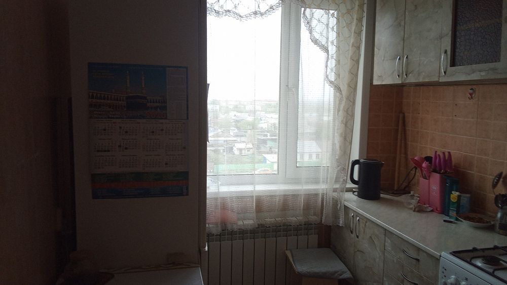 Продаю 4 комнатную квартиру