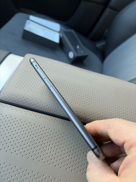 Продам iPhone 8 в рабочем состоянии