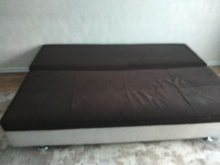 Продам диван , в связи с переездом