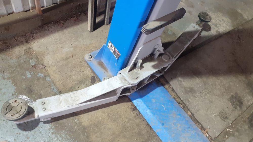 Подъемник для СТО