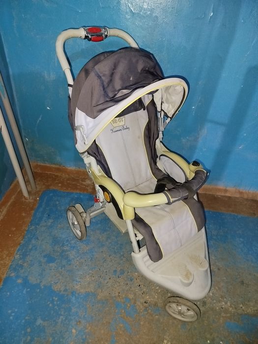 Продам каляску район хбк