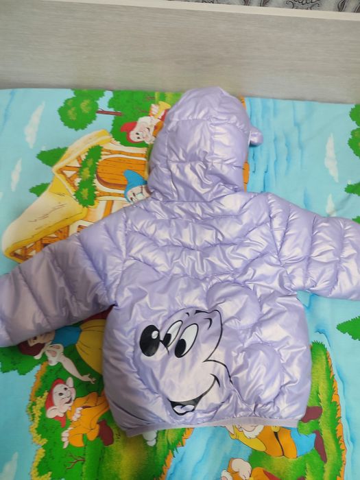 Куртка осення на девочку