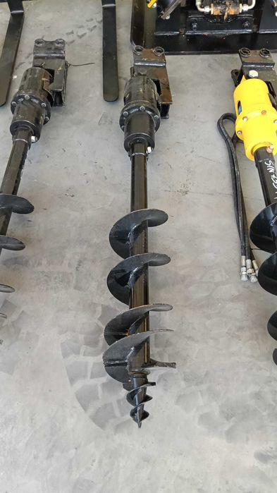 Burghiu hidraulic pentru miniexcavator