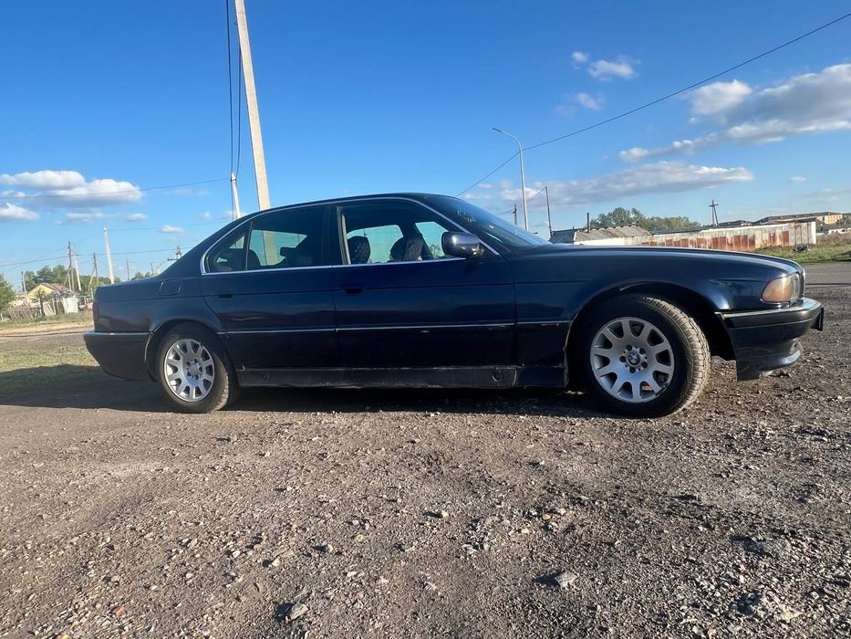BMW 728 I (Синий Металлик)