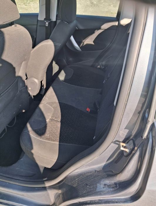 Se vinde in stare bună de funcționare