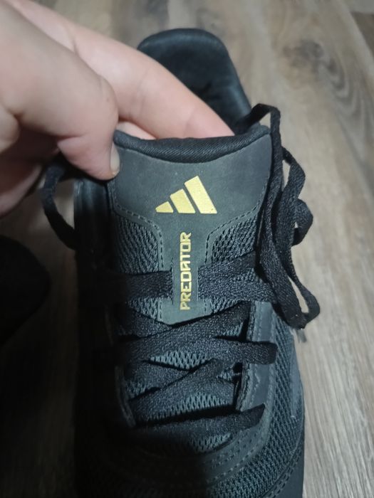 Ghete de fotbal adidas predator