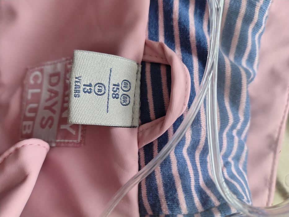 Vind geaca ptr. 13- 14 ani