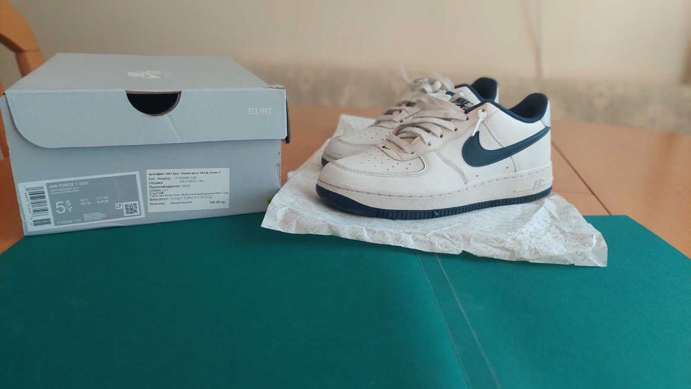 маратонки Nike Air Force 1, размер 38