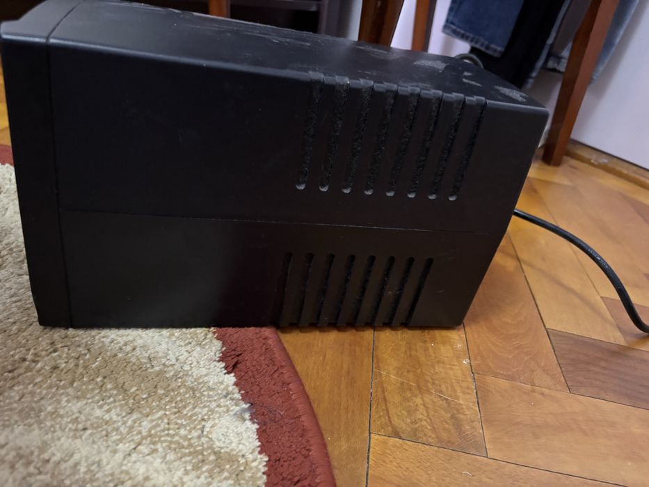 UPS CyberPower UT2200E 2200VA / 1320W