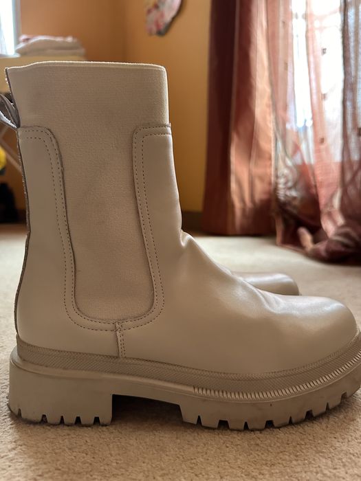 Дамси боти естествена кожа Reserved